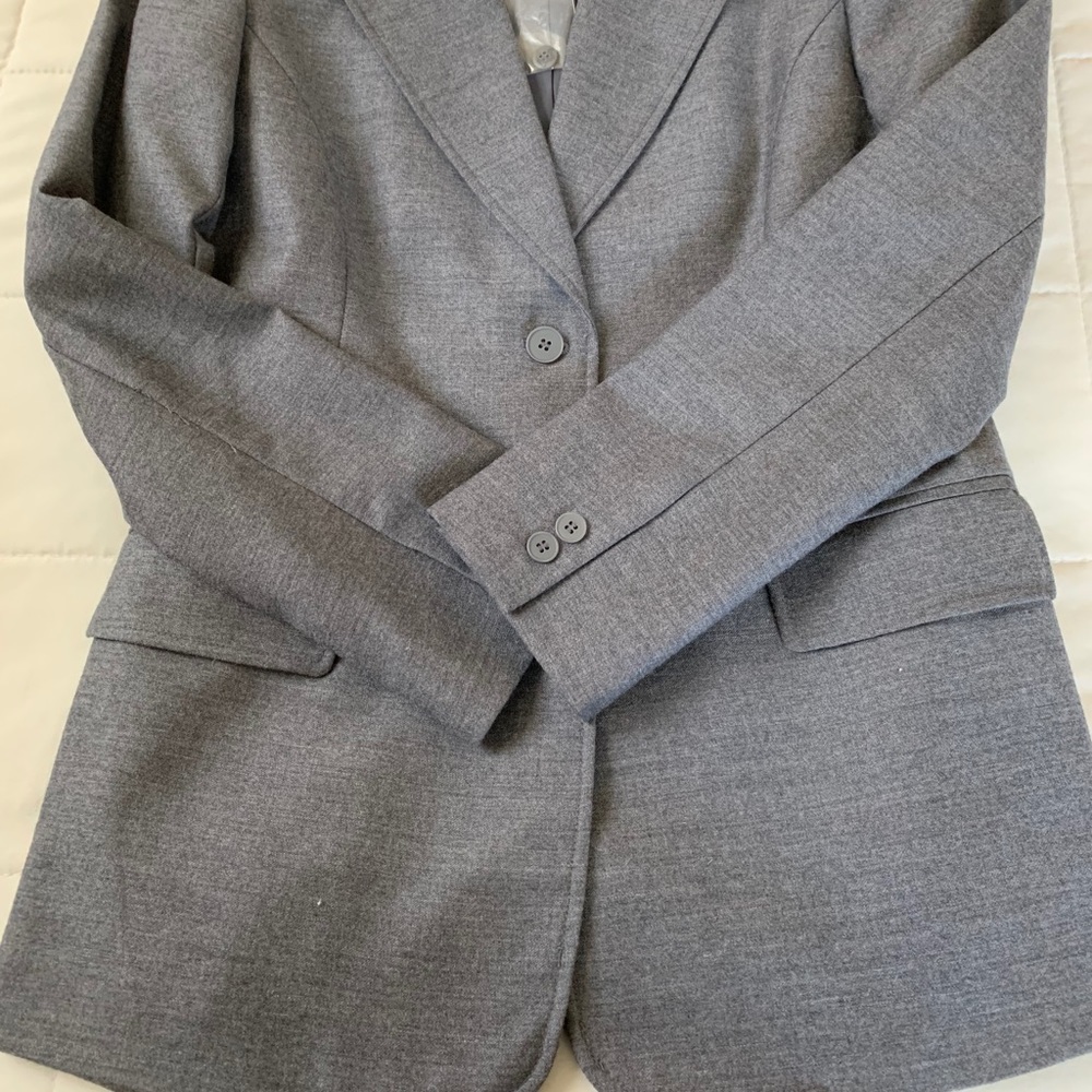 Blazer - Picture 8 of 11